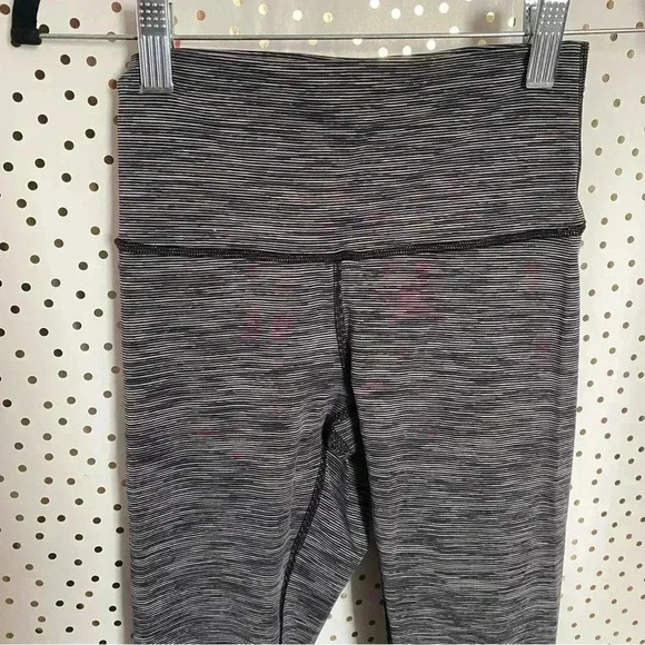 Lululemon Wunder Under High Rise - Picture 3 of 9